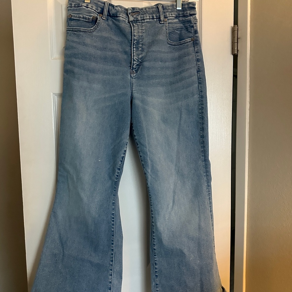 American Eagle Outfitters Light Wash Flare Jeans